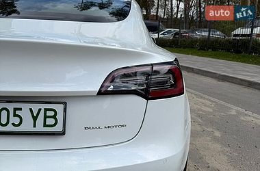 Седан Tesla Model 3 2019 в Житомире