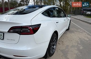 Седан Tesla Model 3 2019 в Житомире