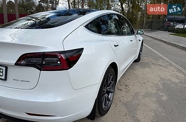 Седан Tesla Model 3 2019 в Житомире