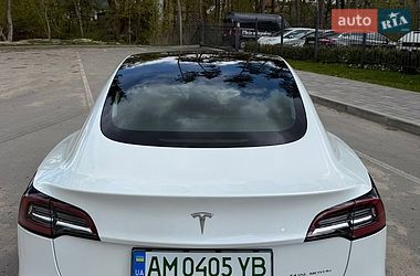 Седан Tesla Model 3 2019 в Житомире
