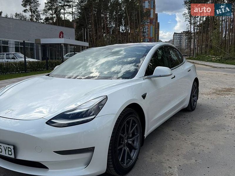 Седан Tesla Model 3 2019 в Житомире