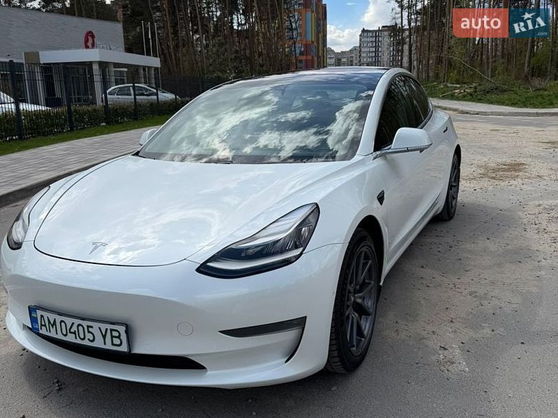 Седан Tesla Model 3 2019 в Житомире