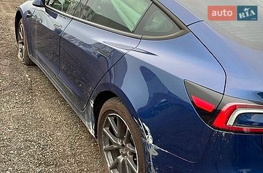 Седан Tesla Model 3 2025 в Києві