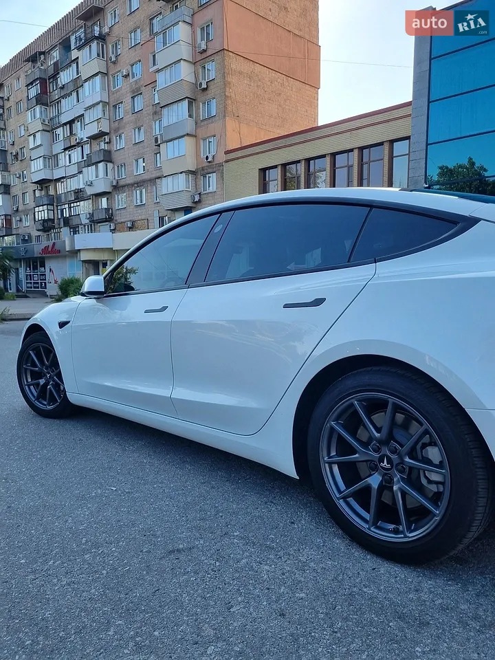 2021 Tesla Model 3 - мініатюра 12