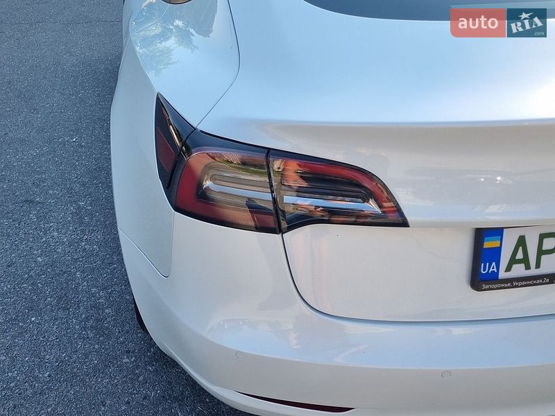 Седан Tesla Model 3 2021 в Запорожье
