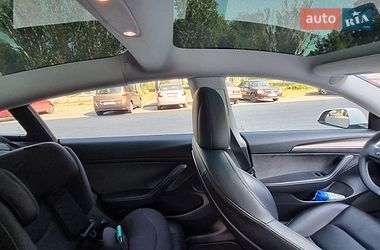 Седан Tesla Model 3 2021 в Запорожье