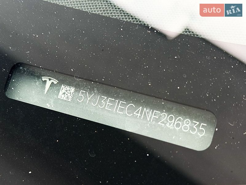 Седан Tesla Model 3 2022 в Києві