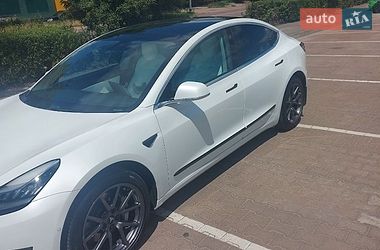 Седан Tesla Model 3 2020 в Житомире