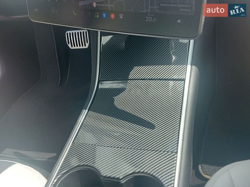 Седан Tesla Model 3 2020 в Житомире