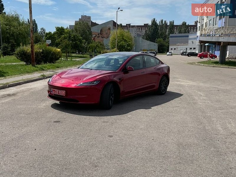 Седан Tesla Model 3 2025 в Кривом Роге