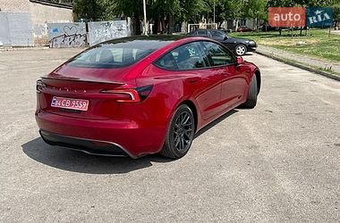 Седан Tesla Model 3 2025 в Кривом Роге