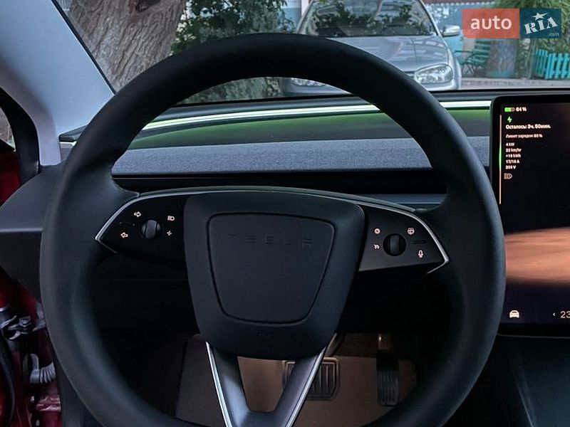 Седан Tesla Model 3 2025 в Кривом Роге