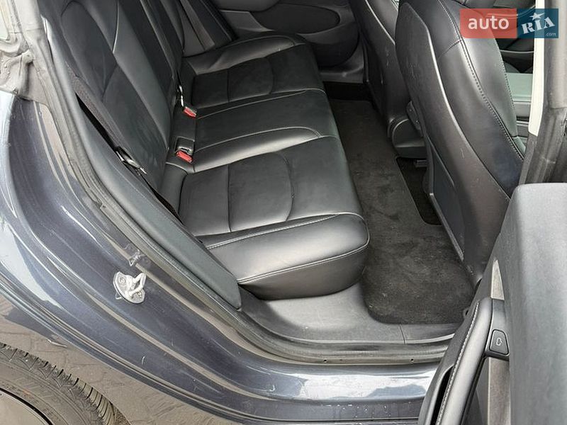 Седан Tesla Model 3 2021 в Ивано-Франковске