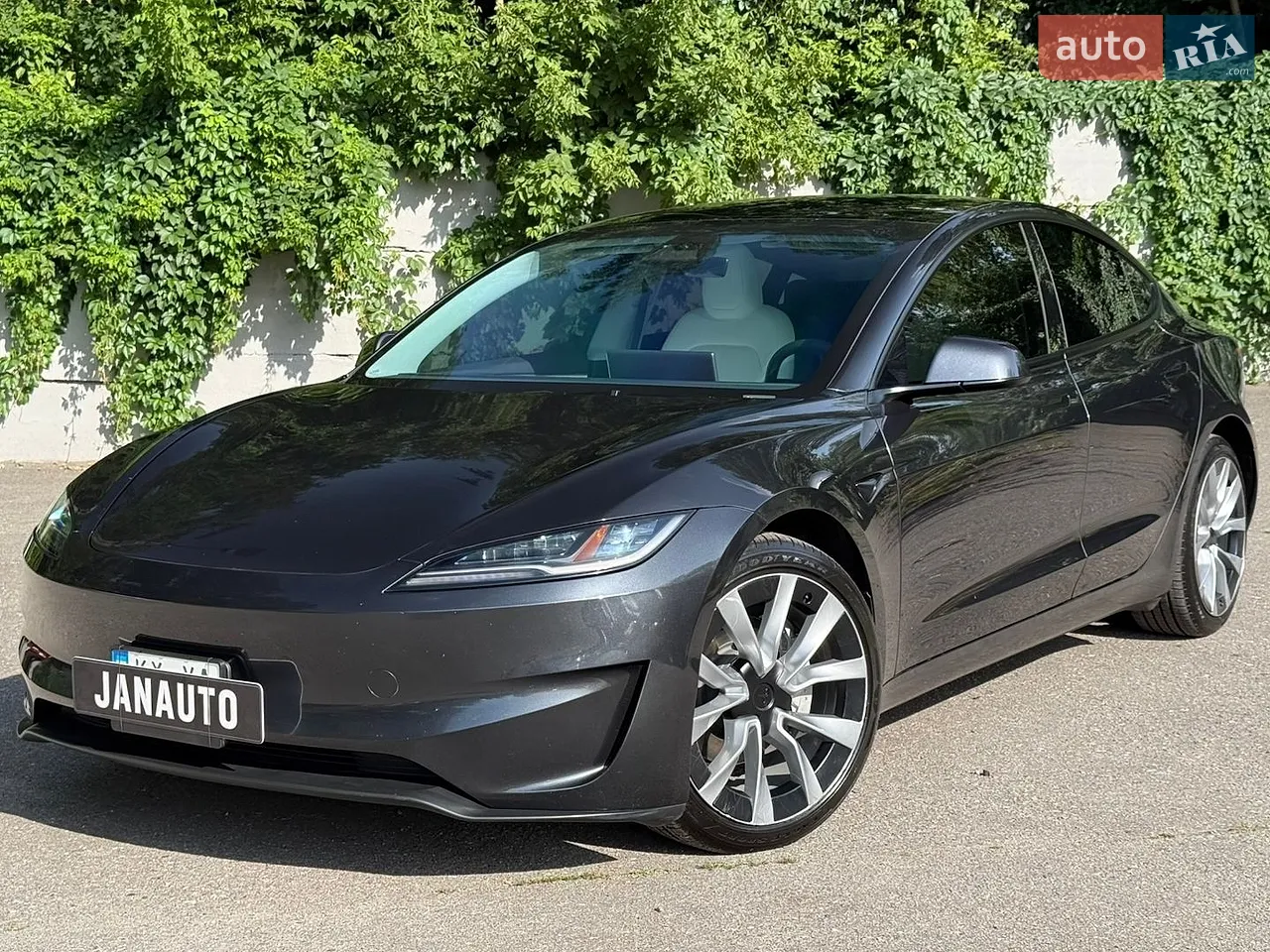 2024 Tesla Model Y - мініатюра 18