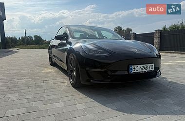 Седан Tesla Model 3 2022 в Львові