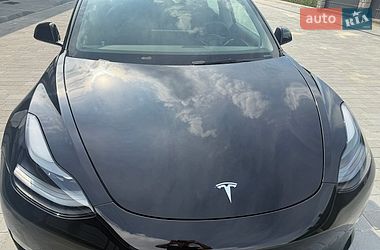 Седан Tesla Model 3 2022 в Львові