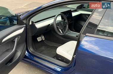 Седан Tesla Model 3 2023 в Киеве