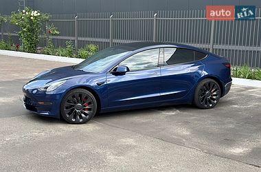 Седан Tesla Model 3 2023 в Киеве