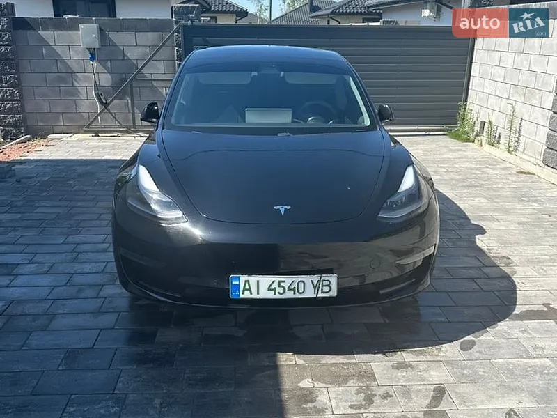 Tesla Model 3 2021