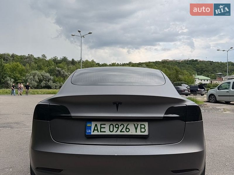 Седан Tesla Model 3 2020 в Днепре