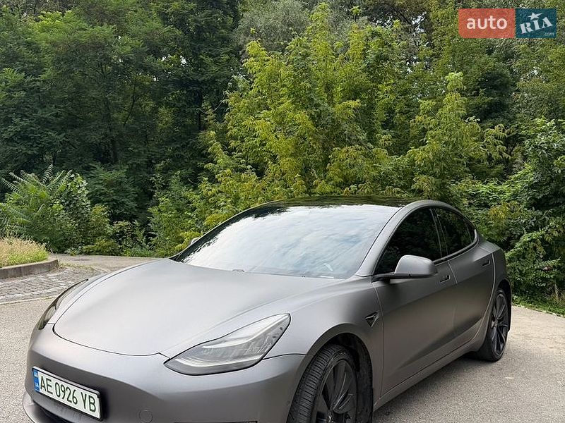 Седан Tesla Model 3 2020 в Днепре