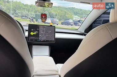 Седан Tesla Model 3 2020 в Днепре