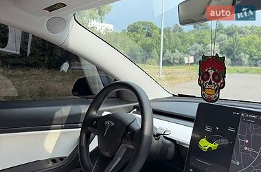 Седан Tesla Model 3 2020 в Днепре