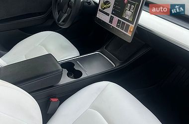 Седан Tesla Model 3 2021 в Вінниці
