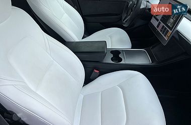 Седан Tesla Model 3 2021 в Вінниці