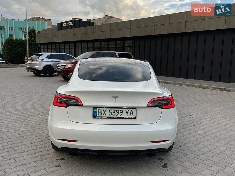 Седан Tesla Model 3 2021 в Каменец-Подольском