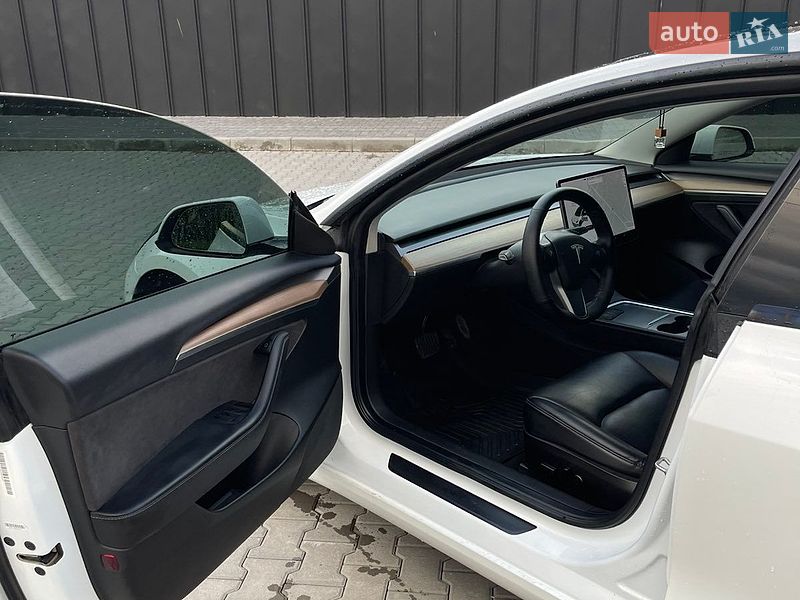 Седан Tesla Model 3 2021 в Каменец-Подольском