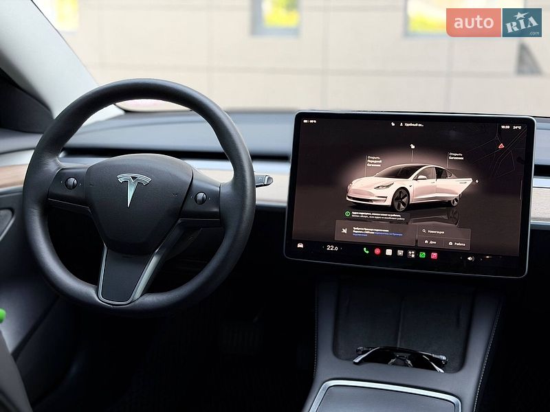 Седан Tesla Model 3 2022 в Кривом Роге