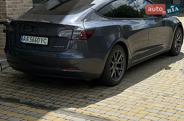 Седан Tesla Model 3 2022 в Києві
