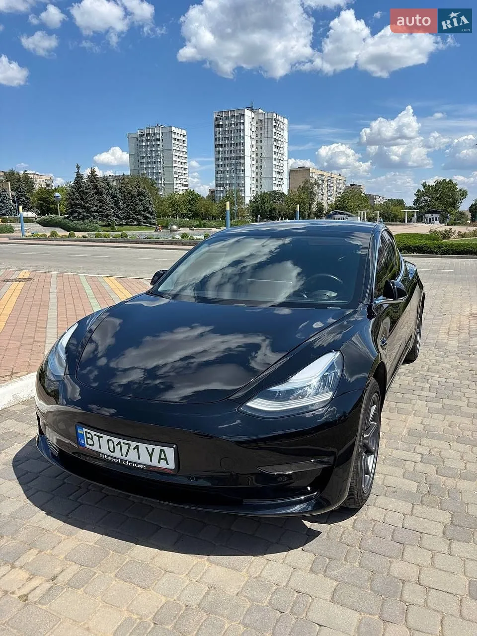 2019 Tesla Model 3 - фото 1