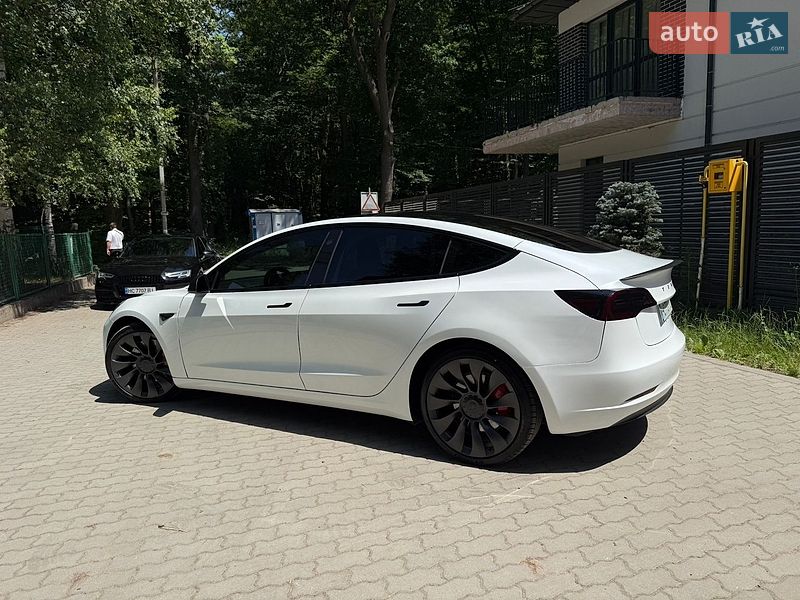 Седан Tesla Model 3 2023 в Львові фото 5 Седан Tesla Model 3 2023 в Львові