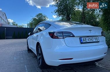 Седан Tesla Model 3 2021 в Кривом Роге