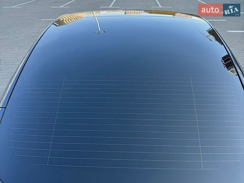 Седан Tesla Model 3 2022 в Києві