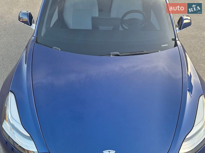 Седан Tesla Model 3 2019 в Києві
