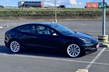 Седан Tesla Model 3 2022 в Львові