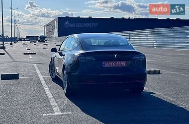 Седан Tesla Model 3 2022 в Львові