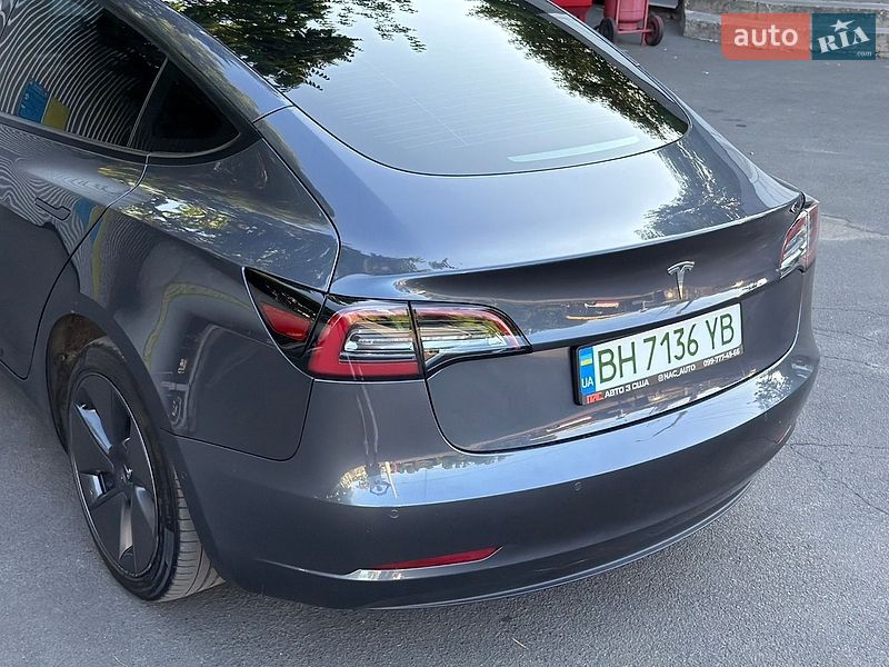Седан Tesla Model 3 2022 в Одесі