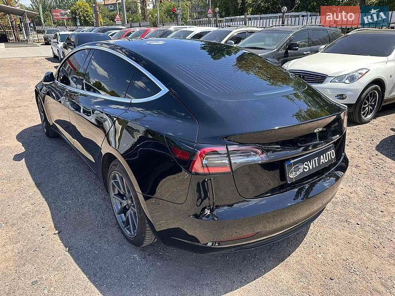 Седан Tesla Model 3 2019 в Миколаєві