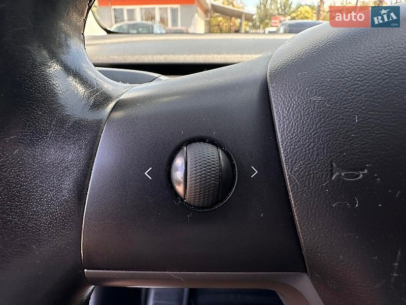 Седан Tesla Model 3 2019 в Миколаєві