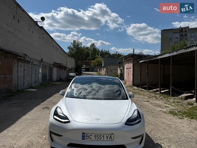 Tesla Model 3 2020 Tesla Model 3 2020