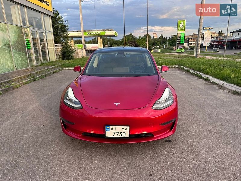 Седан Tesla Model 3 2019 в Білій Церкві