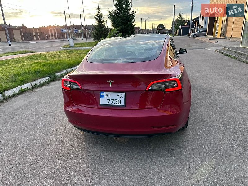 Седан Tesla Model 3 2019 в Білій Церкві