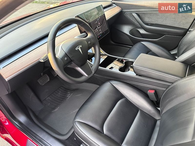 Седан Tesla Model 3 2019 в Білій Церкві