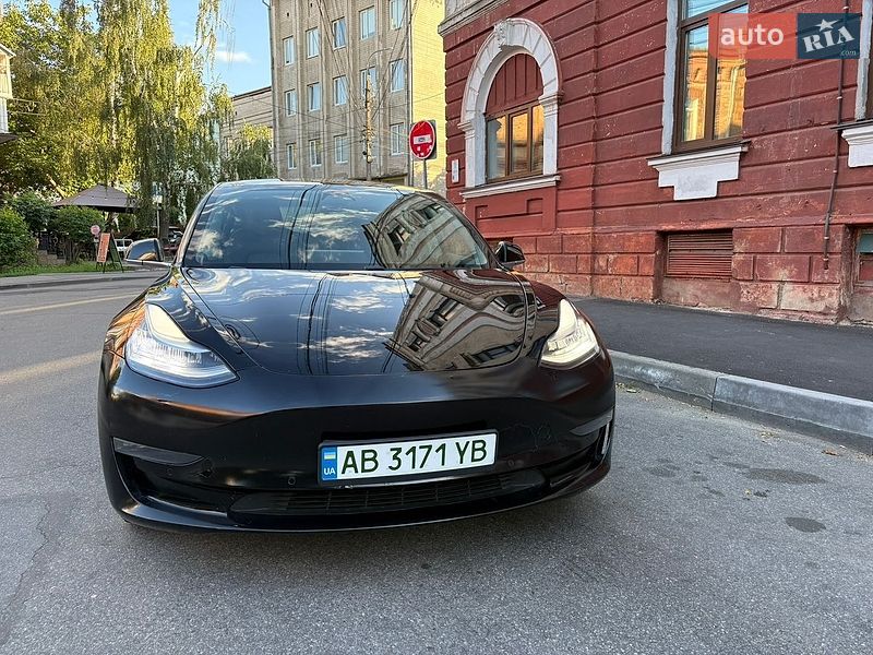 Tesla Model 3 2020 Tesla Model 3 2020