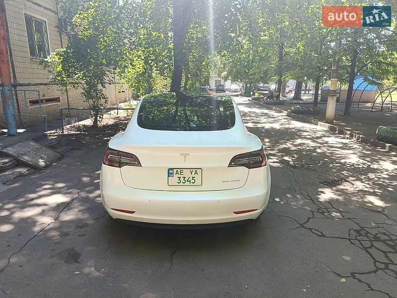 Седан Tesla Model 3 2022 в Кривом Роге фото 2 Седан Tesla Model 3 2022 в Кривом Роге