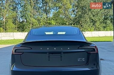 Седан Tesla Model 3 2024 в Луцке